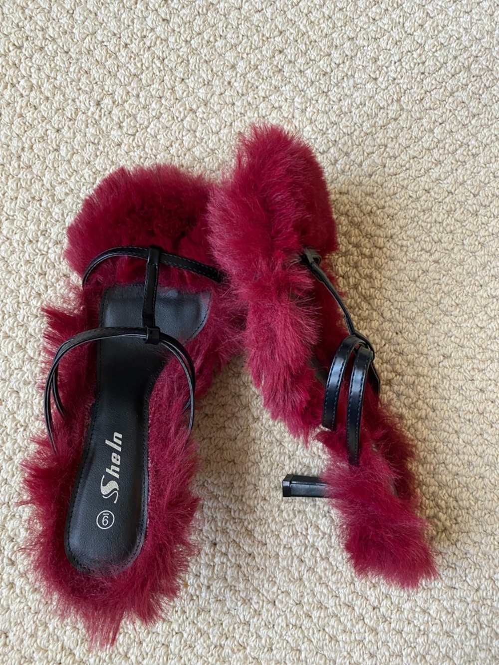 SHEIN Burgundy Faux-Fur Slip-On Mules with Black Straps - Picture 3 of 3